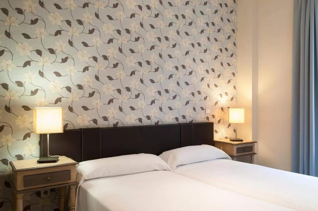 Apartamentos Las Cruces Seville 0*,  Spain