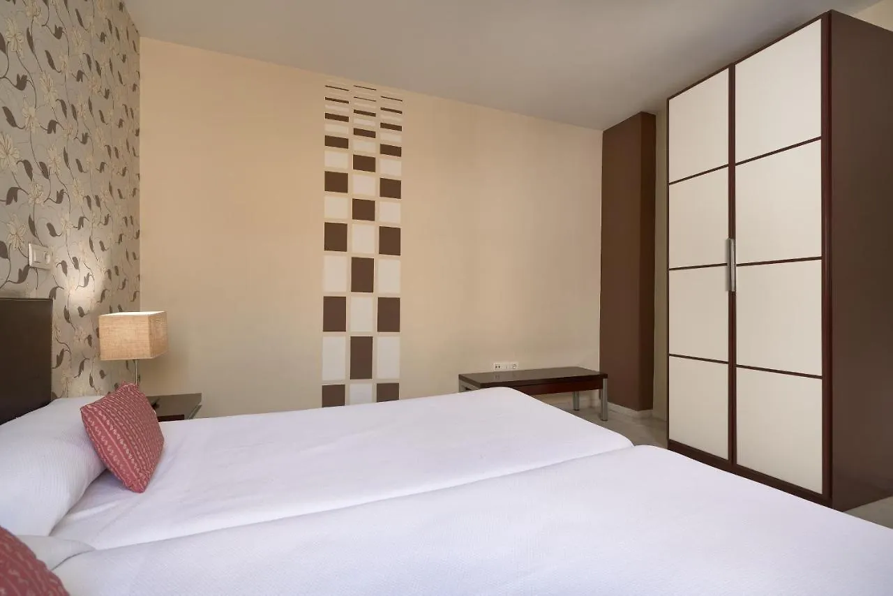 Apartamentos Las Cruces Seville Apartment